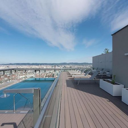 Hoch Hinaus, Neu Und Stilvoll Mit Pool Am Dach Apartment Виена Екстериор снимка